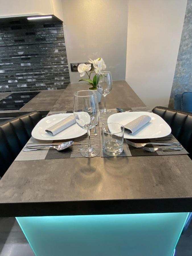 Noir Silvery Apartman Szeged Ngoại thất bức ảnh